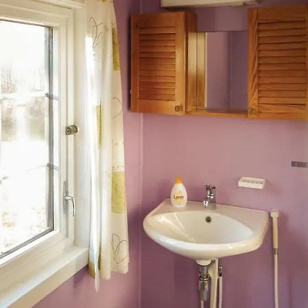 Two-bedroom In Skånevik