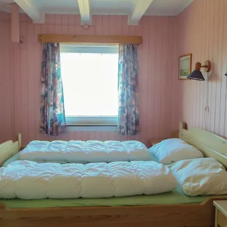 بيت للعطل Two-bedroom In Skånevik